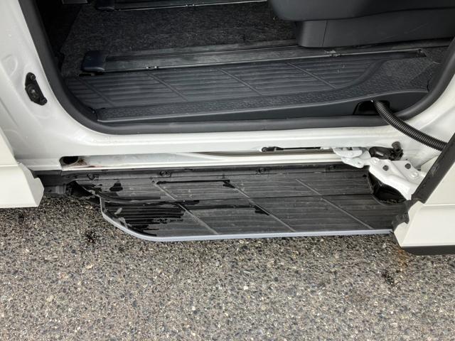 ノア ハイブリッドS-Z ワンオーナー・ディスプレイオーディオ・Bluetooth・両側パワースライド・衝突軽減ブレーキ・オートクルーズ・シートヒーター・デジタルインナーミラー・ユニバーサルステップ・全方位カメラ!(35枚目)