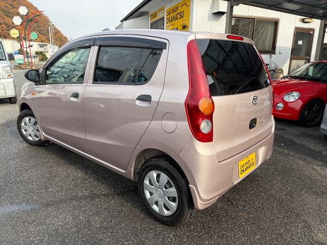 ミラ Ｘスペシャル　５速マニュアル車　走行１４０００ＫＭ　ポータブルナビ（6枚目）