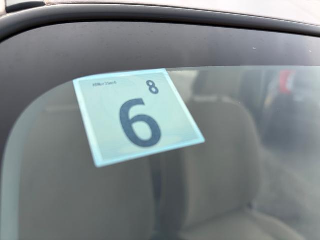 ミラ Ｘスペシャル　５速マニュアル車　走行１４０００ＫＭ　ポータブルナビ（12枚目）