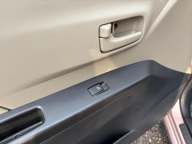 ミラ Ｘスペシャル　５速マニュアル車　走行１４０００ＫＭ　ポータブルナビ（20枚目）