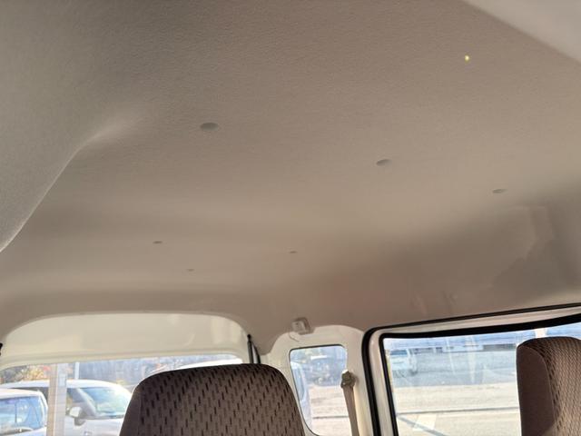 ＮＶ１００クリッパーバン ＤＸ　ＧＬセーフティパッケージ　４速オートマチック　衝突安全装置　オートライト　ドラレコ　ＥＴＣ　電動格納ミラー　前席パワーウィンドウ　バックカメラ　ディスプレーオーディオ（26枚目）