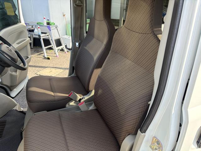 ＮＶ１００クリッパーバン ＤＸ　ＧＬセーフティパッケージ　４速オートマチック　衝突安全装置　オートライト　ドラレコ　ＥＴＣ　電動格納ミラー　前席パワーウィンドウ　バックカメラ　ディスプレーオーディオ（29枚目）