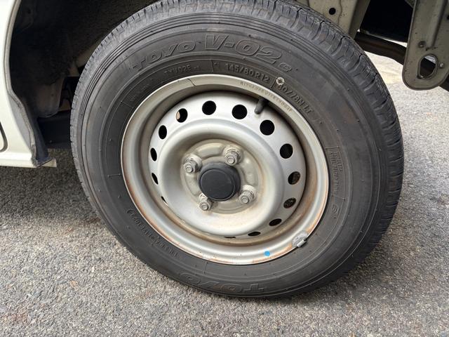 ＮＶ１００クリッパーバン ＤＸ　ＧＬセーフティパッケージ　４速オートマチック　衝突安全装置　オートライト　ドラレコ　ＥＴＣ　電動格納ミラー　前席パワーウィンドウ　バックカメラ　ディスプレーオーディオ（46枚目）