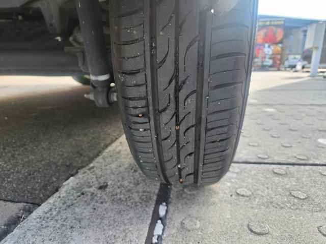 トール Ｘ　ＳＡＩＩＩ　スマートキー　プッシュスタート　左側パワースライドドア　社外ナビ　バックモニター　ガイドライン付き　ＥＴＣ　ハロゲンヘッドランプ　マニュアルエアコン　衝突軽減装置　クリアランスソナー（14枚目）