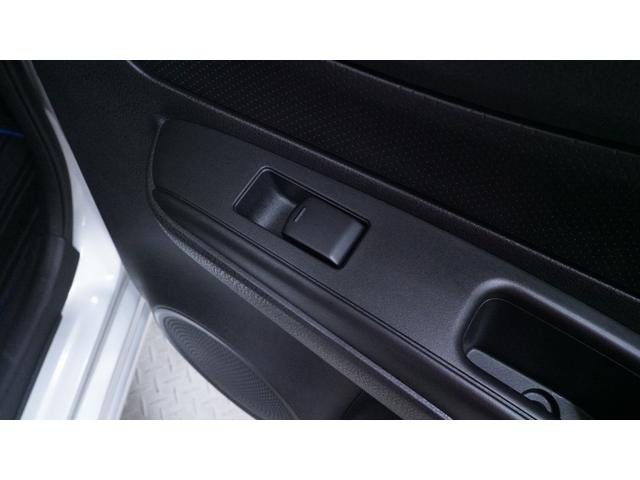 ノート ｅ－パワー　Ｘ　禁煙車　純正ナビ　フルセグＴＶ　アラウンドビューモニター　インテリジェントキー　プッシュスタート　エマージェンシーブレーキ　踏み間違い防止アシスト　ＬＥＤヘッドライト　ＡＵＴＯライト　シートリフター（39枚目）