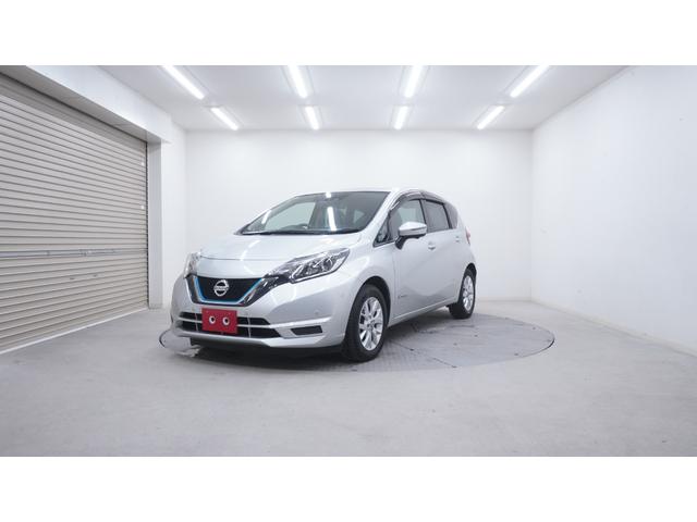 ノート ｅ－パワー　Ｘ　禁煙車　純正ナビ　フルセグＴＶ　アラウンドビューモニター　インテリジェントキー　プッシュスタート　エマージェンシーブレーキ　踏み間違い防止アシスト　ＬＥＤヘッドライト　ＡＵＴＯライト　シートリフター（50枚目）