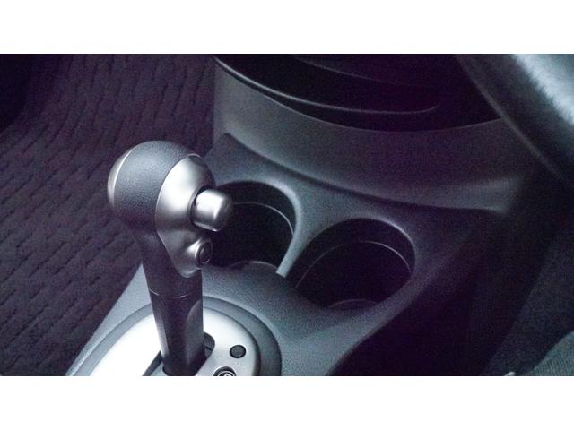 ノート メダリスト　エマージェンシーブレーキパッケージ　禁煙車　純正ナビ　フルセグＴＶ　Ｂｌｕｅｔｏｏｔｈ　全方位モニター　スマートキー　車線逸脱警報　ＡＵＴＯライト　ＡＵＴＯエアコン　グレード専用内装　ハーフレザーシート　衝突被害軽減ブレーキ（22枚目）