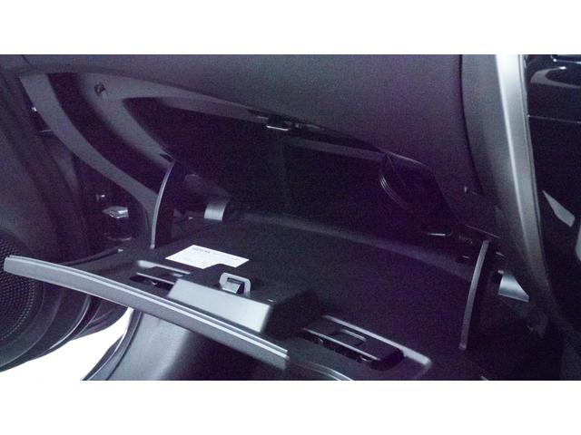 ノート メダリスト　エマージェンシーブレーキパッケージ　禁煙車　純正ナビ　フルセグＴＶ　Ｂｌｕｅｔｏｏｔｈ　全方位モニター　スマートキー　車線逸脱警報　ＡＵＴＯライト　ＡＵＴＯエアコン　グレード専用内装　ハーフレザーシート　衝突被害軽減ブレーキ（27枚目）