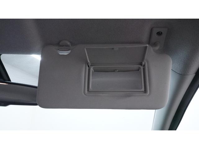 ノート メダリスト　エマージェンシーブレーキパッケージ　禁煙車　純正ナビ　フルセグＴＶ　Ｂｌｕｅｔｏｏｔｈ　全方位モニター　スマートキー　車線逸脱警報　ＡＵＴＯライト　ＡＵＴＯエアコン　グレード専用内装　ハーフレザーシート　衝突被害軽減ブレーキ（30枚目）