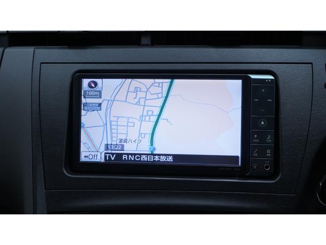 プリウス Ｓ　純正ナビ　フルセグＴＶ　ＤＶＤ再生　Ｂｌｕｅｔｏｏｔｈ接続　バックカメラ　スマートキー　プッシュスタート　ステアリングスイッチ　ＨＩＤヘッドライト　ＡＵＴＯライト　ＡＵＴＯエアコン　ビルトインＥＴＣ（6枚目）