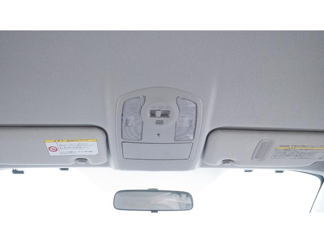 プリウス Ｓ　純正ナビ　フルセグＴＶ　ＤＶＤ再生　Ｂｌｕｅｔｏｏｔｈ接続　バックカメラ　スマートキー　プッシュスタート　ステアリングスイッチ　ＨＩＤヘッドライト　ＡＵＴＯライト　ＡＵＴＯエアコン　ビルトインＥＴＣ（35枚目）