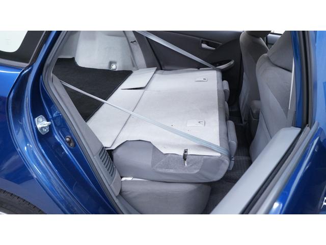 プリウス Ｓ　純正ナビ　フルセグＴＶ　ＤＶＤ再生　Ｂｌｕｅｔｏｏｔｈ接続　バックカメラ　スマートキー　プッシュスタート　ステアリングスイッチ　ＨＩＤヘッドライト　ＡＵＴＯライト　ＡＵＴＯエアコン　ビルトインＥＴＣ（40枚目）