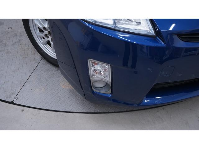 プリウス Ｓ　純正ナビ　フルセグＴＶ　ＤＶＤ再生　Ｂｌｕｅｔｏｏｔｈ接続　バックカメラ　スマートキー　プッシュスタート　ステアリングスイッチ　ＨＩＤヘッドライト　ＡＵＴＯライト　ＡＵＴＯエアコン　ビルトインＥＴＣ（47枚目）