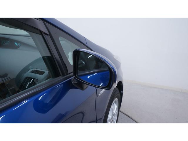 プリウス Ｓ　純正ナビ　フルセグＴＶ　ＤＶＤ再生　Ｂｌｕｅｔｏｏｔｈ接続　バックカメラ　スマートキー　プッシュスタート　ステアリングスイッチ　ＨＩＤヘッドライト　ＡＵＴＯライト　ＡＵＴＯエアコン　ビルトインＥＴＣ（49枚目）