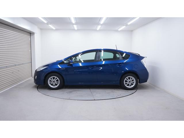 プリウス Ｓ　純正ナビ　フルセグＴＶ　ＤＶＤ再生　Ｂｌｕｅｔｏｏｔｈ接続　バックカメラ　スマートキー　プッシュスタート　ステアリングスイッチ　ＨＩＤヘッドライト　ＡＵＴＯライト　ＡＵＴＯエアコン　ビルトインＥＴＣ（53枚目）