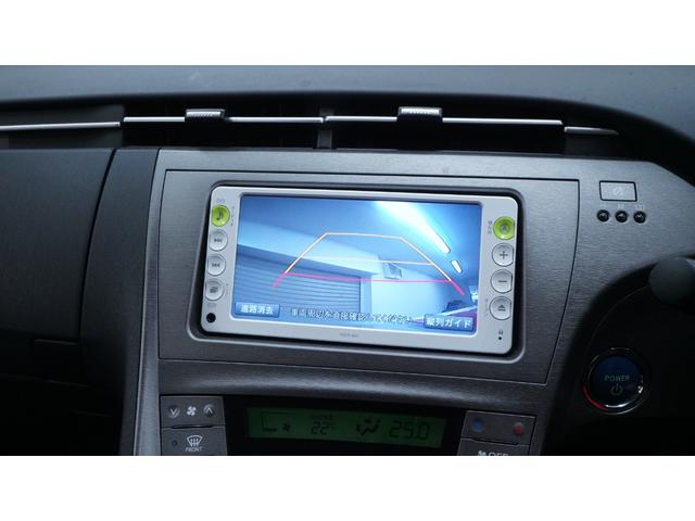プリウス L 禁煙車 ディーラーOPナビ 地デジTV  バックカメラ スマートキー プッシュスタート ステアリングスイッチ AUTOエアコン AUTOライト ヘッドライトレベライザー 電動格納ドアミラーウィンカー(7枚目)