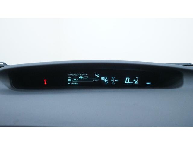 プリウス L 禁煙車 ディーラーOPナビ 地デジTV  バックカメラ スマートキー プッシュスタート ステアリングスイッチ AUTOエアコン AUTOライト ヘッドライトレベライザー 電動格納ドアミラーウィンカー(19枚目)