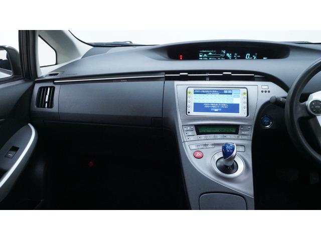 プリウス L 禁煙車 ディーラーOPナビ 地デジTV  バックカメラ スマートキー プッシュスタート ステアリングスイッチ AUTOエアコン AUTOライト ヘッドライトレベライザー 電動格納ドアミラーウィンカー(24枚目)