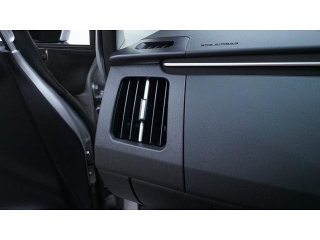 プリウス L 禁煙車 ディーラーOPナビ 地デジTV  バックカメラ スマートキー プッシュスタート ステアリングスイッチ AUTOエアコン AUTOライト ヘッドライトレベライザー 電動格納ドアミラーウィンカー(26枚目)