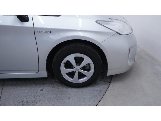 プリウス L 禁煙車 ディーラーOPナビ 地デジTV  バックカメラ スマートキー プッシュスタート ステアリングスイッチ AUTOエアコン AUTOライト ヘッドライトレベライザー 電動格納ドアミラーウィンカー(44枚目)