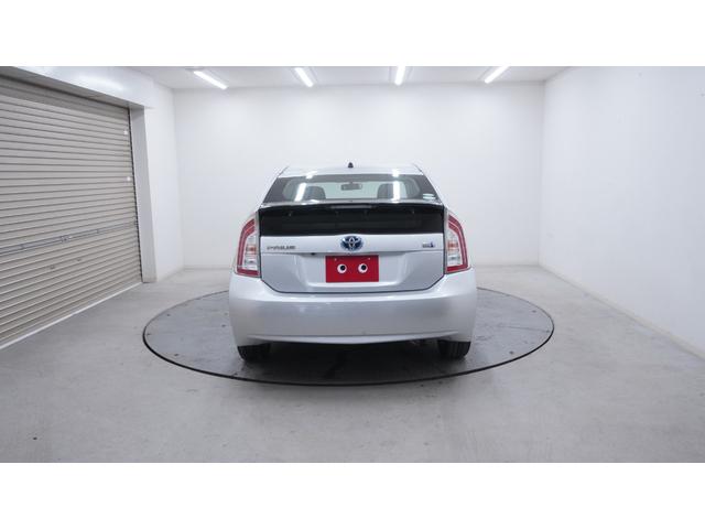プリウス L 禁煙車 ディーラーOPナビ 地デジTV  バックカメラ スマートキー プッシュスタート ステアリングスイッチ AUTOエアコン AUTOライト ヘッドライトレベライザー 電動格納ドアミラーウィンカー(55枚目)