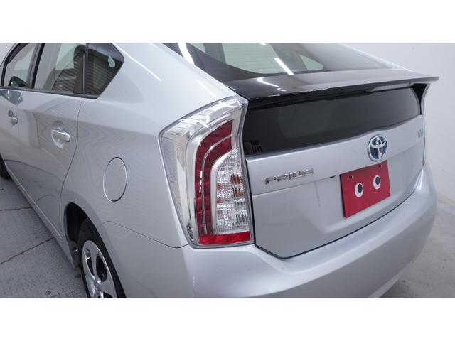プリウス L 禁煙車 ディーラーOPナビ 地デジTV  バックカメラ スマートキー プッシュスタート ステアリングスイッチ AUTOエアコン AUTOライト ヘッドライトレベライザー 電動格納ドアミラーウィンカー(57枚目)