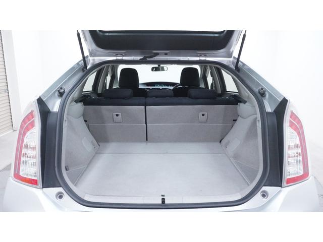 プリウス L 禁煙車 ディーラーOPナビ 地デジTV  バックカメラ スマートキー プッシュスタート ステアリングスイッチ AUTOエアコン AUTOライト ヘッドライトレベライザー 電動格納ドアミラーウィンカー(62枚目)