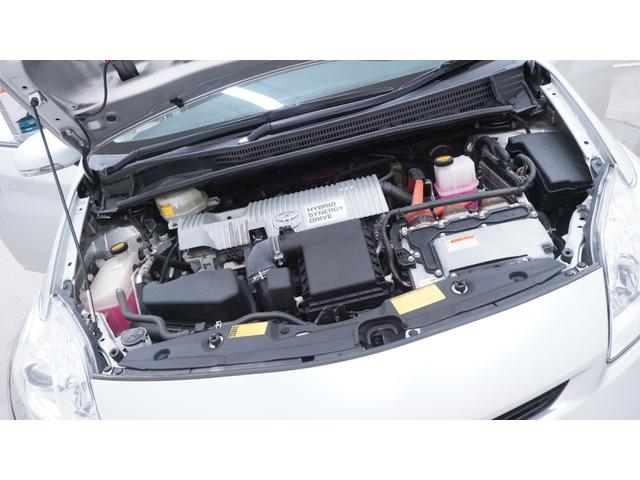 プリウス L 禁煙車 ディーラーOPナビ 地デジTV  バックカメラ スマートキー プッシュスタート ステアリングスイッチ AUTOエアコン AUTOライト ヘッドライトレベライザー 電動格納ドアミラーウィンカー(65枚目)