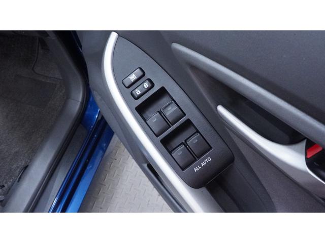 プリウス G 禁煙車 純正ナビ 地デジTV Bluetooth CD/DVD バックカメラ スマートキー プッシュスタート カーテンエアバック&サイドエアバック 革巻きハンドル ステアリングスイッチ フォグライト(11枚目)