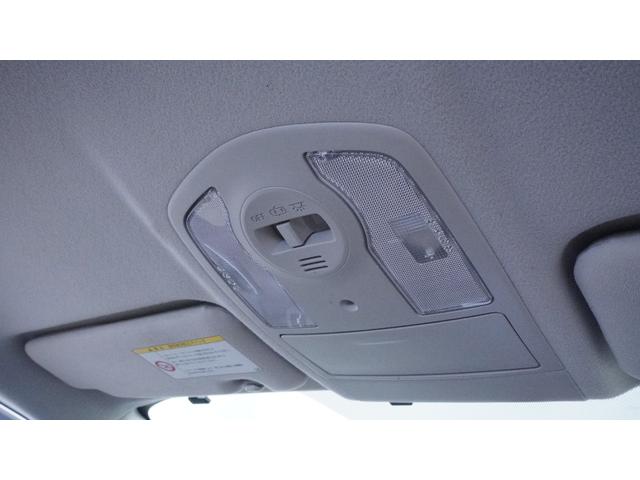 プリウス G 禁煙車 純正ナビ 地デジTV Bluetooth CD/DVD バックカメラ スマートキー プッシュスタート カーテンエアバック&サイドエアバック 革巻きハンドル ステアリングスイッチ フォグライト(32枚目)