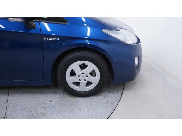 プリウス G 禁煙車 純正ナビ 地デジTV Bluetooth CD/DVD バックカメラ スマートキー プッシュスタート カーテンエアバック&サイドエアバック 革巻きハンドル ステアリングスイッチ フォグライト(47枚目)