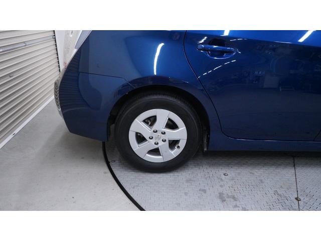 プリウス G 禁煙車 純正ナビ 地デジTV Bluetooth CD/DVD バックカメラ スマートキー プッシュスタート カーテンエアバック&サイドエアバック 革巻きハンドル ステアリングスイッチ フォグライト(48枚目)