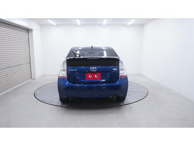 プリウス G 禁煙車 純正ナビ 地デジTV Bluetooth CD/DVD バックカメラ スマートキー プッシュスタート カーテンエアバック&サイドエアバック 革巻きハンドル ステアリングスイッチ フォグライト(58枚目)