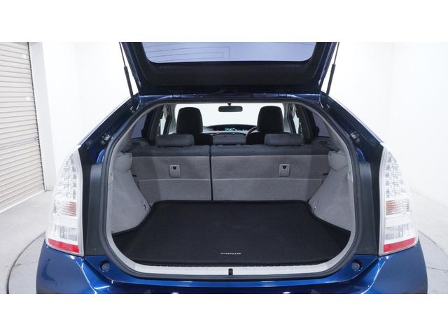 プリウス G 禁煙車 純正ナビ 地デジTV Bluetooth CD/DVD バックカメラ スマートキー プッシュスタート カーテンエアバック&サイドエアバック 革巻きハンドル ステアリングスイッチ フォグライト(65枚目)