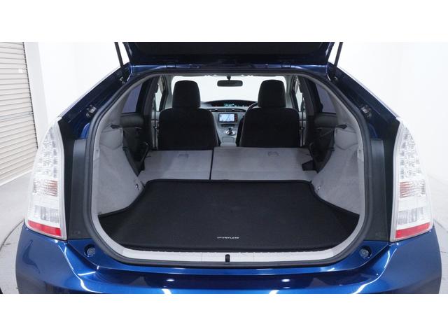 プリウス G 禁煙車 純正ナビ 地デジTV Bluetooth CD/DVD バックカメラ スマートキー プッシュスタート カーテンエアバック&サイドエアバック 革巻きハンドル ステアリングスイッチ フォグライト(67枚目)
