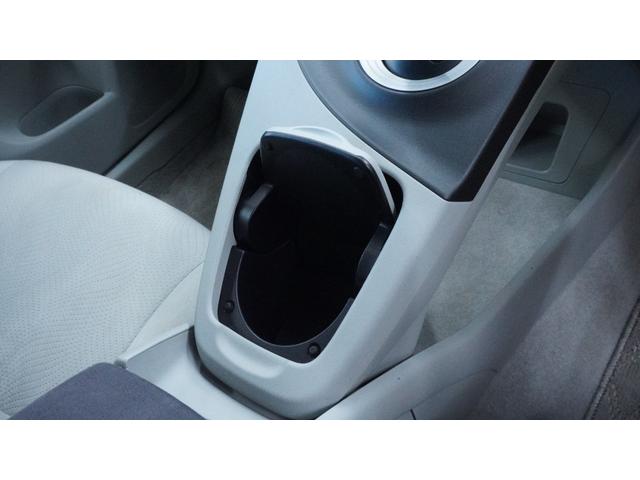 プリウス S LEDエディション 禁煙車 純正ナビ フルセグTV CD/DVD再生 バックカメラ ビルトインETC スマートキー プッシュスタート クルーズコントロール LEDヘッドライト ヘッドライトウォッシャー 革巻きハンドル(29枚目)