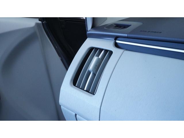 プリウス S LEDエディション 禁煙車 純正ナビ フルセグTV CD/DVD再生 バックカメラ ビルトインETC スマートキー プッシュスタート クルーズコントロール LEDヘッドライト ヘッドライトウォッシャー 革巻きハンドル(33枚目)