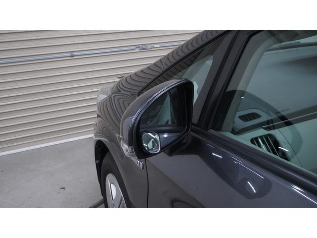 プリウス S LEDエディション 禁煙車 純正ナビ フルセグTV CD/DVD再生 バックカメラ ビルトインETC スマートキー プッシュスタート クルーズコントロール LEDヘッドライト ヘッドライトウォッシャー 革巻きハンドル(60枚目)