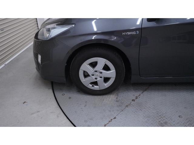プリウス S LEDエディション 禁煙車 純正ナビ フルセグTV CD/DVD再生 バックカメラ ビルトインETC スマートキー プッシュスタート クルーズコントロール LEDヘッドライト ヘッドライトウォッシャー 革巻きハンドル(61枚目)