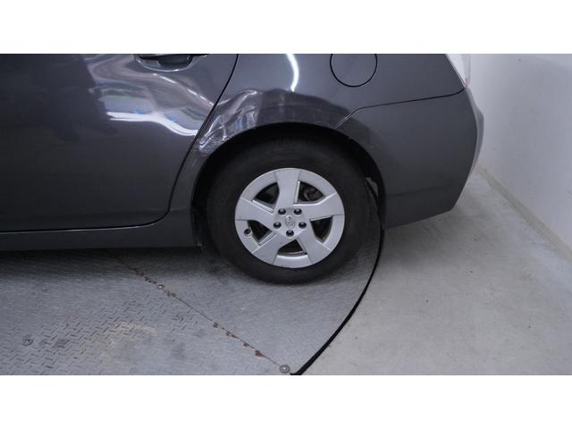 プリウス S LEDエディション 禁煙車 純正ナビ フルセグTV CD/DVD再生 バックカメラ ビルトインETC スマートキー プッシュスタート クルーズコントロール LEDヘッドライト ヘッドライトウォッシャー 革巻きハンドル(62枚目)
