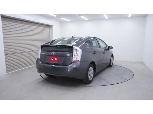 プリウス S LEDエディション 禁煙車 純正ナビ フルセグTV CD/DVD再生 バックカメラ ビルトインETC スマートキー プッシュスタート クルーズコントロール LEDヘッドライト ヘッドライトウォッシャー 革巻きハンドル(65枚目)