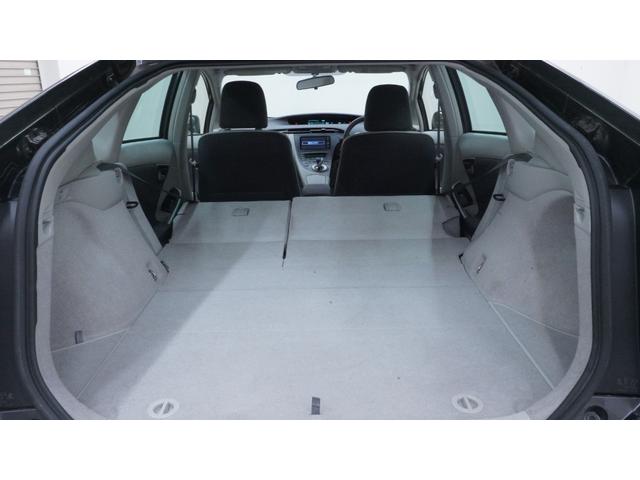 プリウス S LEDエディション 禁煙車 純正ナビ フルセグTV CD/DVD再生 バックカメラ ビルトインETC スマートキー プッシュスタート クルーズコントロール LEDヘッドライト ヘッドライトウォッシャー 革巻きハンドル(75枚目)