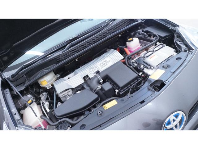 プリウス S LEDエディション 禁煙車 純正ナビ フルセグTV CD/DVD再生 バックカメラ ビルトインETC スマートキー プッシュスタート クルーズコントロール LEDヘッドライト ヘッドライトウォッシャー 革巻きハンドル(76枚目)