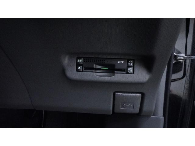 プリウス S 純正ナビ ワンセグTV CD再生 バックカメラ スマートキー プッシュスタート カーテンエアバック&サイドエアバック AUTOライト HIDヘッドライト AUTOエアコン ステアリングスイッチ(7枚目)