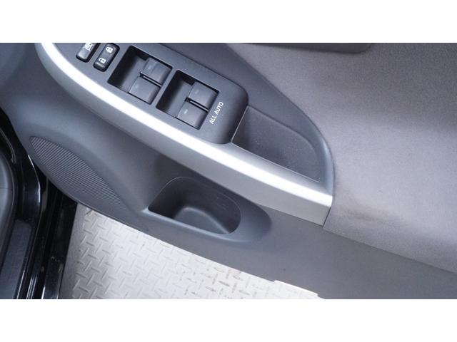 プリウス S 純正ナビ ワンセグTV CD再生 バックカメラ スマートキー プッシュスタート カーテンエアバック&サイドエアバック AUTOライト HIDヘッドライト AUTOエアコン ステアリングスイッチ(10枚目)