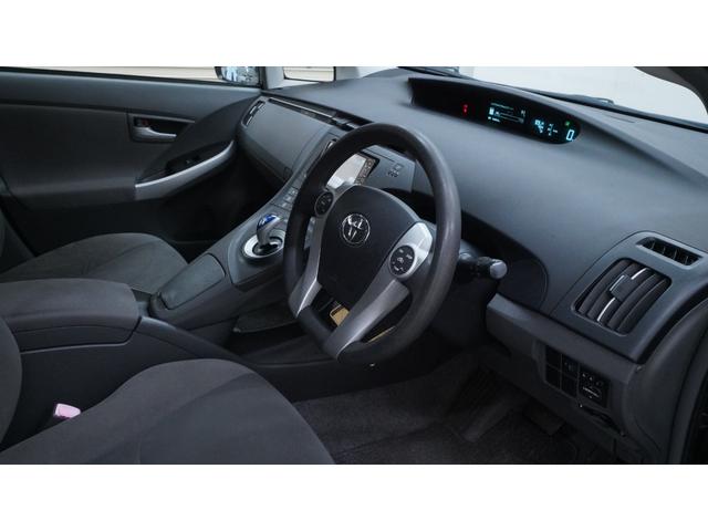 プリウス S 純正ナビ ワンセグTV CD再生 バックカメラ スマートキー プッシュスタート カーテンエアバック&サイドエアバック AUTOライト HIDヘッドライト AUTOエアコン ステアリングスイッチ(12枚目)