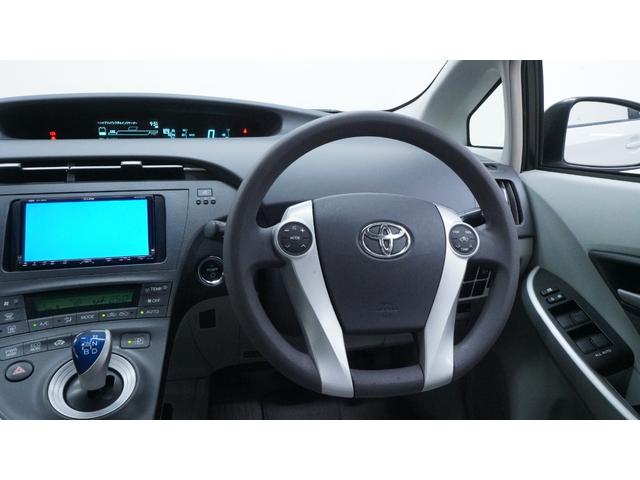 プリウス Sツーリングセレクション スマートキー プッシュスタート チルトステアリング シートリフター カーテンエアバック&サイドエアバック LEDヘッドライト AUTOライト AUTOエアコン フォグライト ビルトインETC(3枚目)