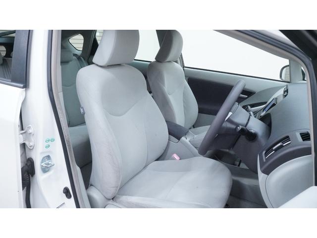 プリウス Sツーリングセレクション スマートキー プッシュスタート チルトステアリング シートリフター カーテンエアバック&サイドエアバック LEDヘッドライト AUTOライト AUTOエアコン フォグライト ビルトインETC(6枚目)