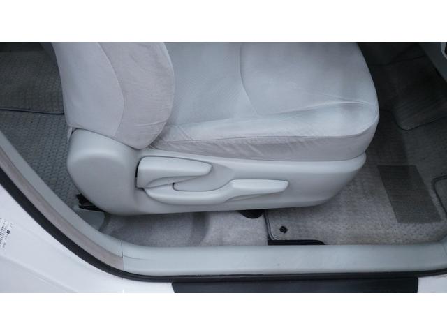 プリウス Sツーリングセレクション スマートキー プッシュスタート チルトステアリング シートリフター カーテンエアバック&サイドエアバック LEDヘッドライト AUTOライト AUTOエアコン フォグライト ビルトインETC(14枚目)