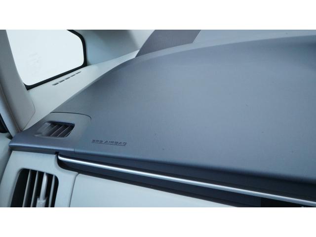 プリウス Sツーリングセレクション スマートキー プッシュスタート チルトステアリング シートリフター カーテンエアバック&サイドエアバック LEDヘッドライト AUTOライト AUTOエアコン フォグライト ビルトインETC(21枚目)